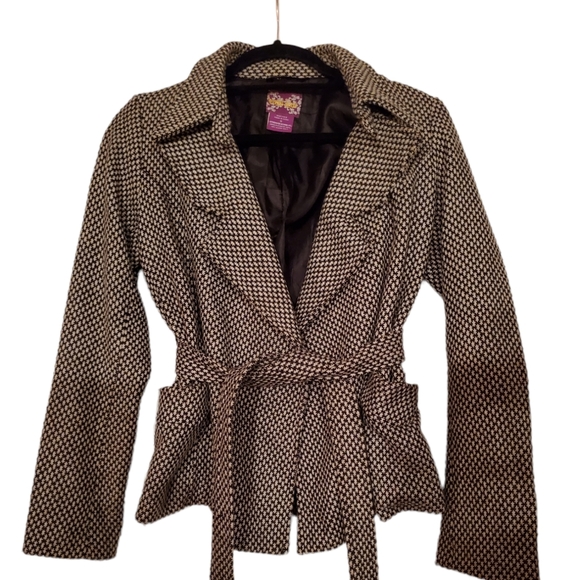YUMI KIM BLACK AND WHITE WOOL BLEND WRAP JACKET - Picture 1 of 3